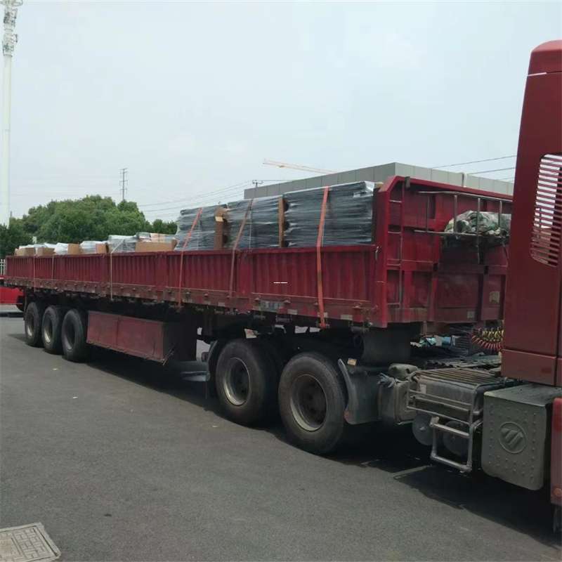 杨浦区乌鲁木齐县物流专线：高效直达的运输之旅